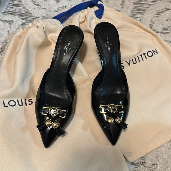 Louis Vuitton Inside Mules Size 37 (Fit US 6-6.5)